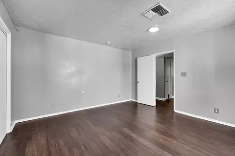 Bedroom - 857 Los Altos Ave, Clovis, CA 93612 photo 1 of 7
