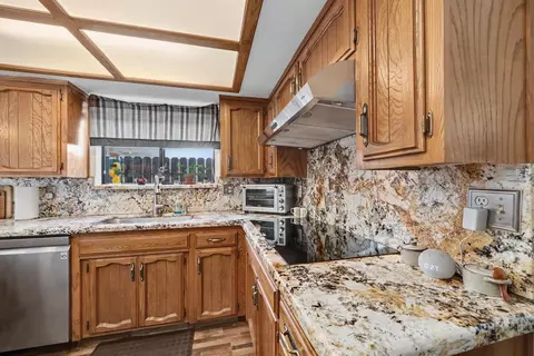 Kitchen - 2140 Ellery Ave, Clovis, CA 93611 photo 2 of 9
