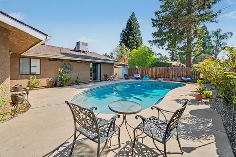 Exterior - 2140 Ellery Ave, Clovis, CA 93611 photo 11 of 15