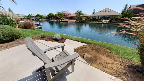 Exterior - 10963 Egret, Clovis, CA 93619 photo 2 of 6