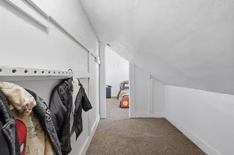 Entry Way - 17481 Idaho Ave, Lemoore, CA 93245 photo 7 of 7