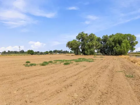 Exterior - 17481 Idaho Ave, Lemoore, CA 93245 photo 12 of 13