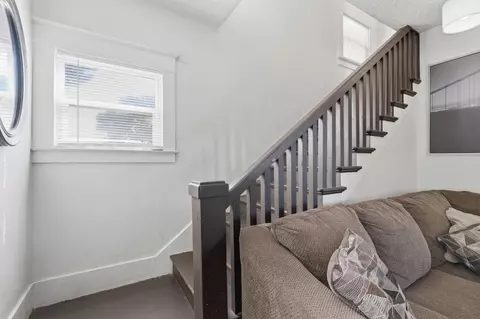 Entry Way - 17481 Idaho Ave, Lemoore, CA 93245 photo 5 of 7