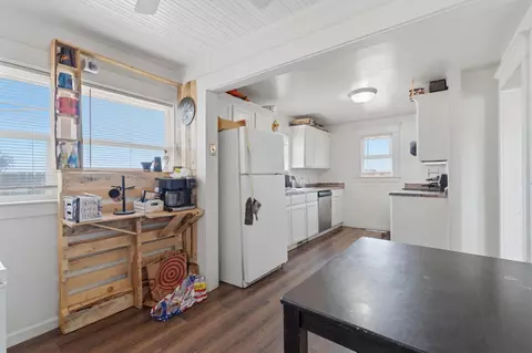 Kitchen - 17481 Idaho Ave, Lemoore, CA 93245 photo 1 of 3