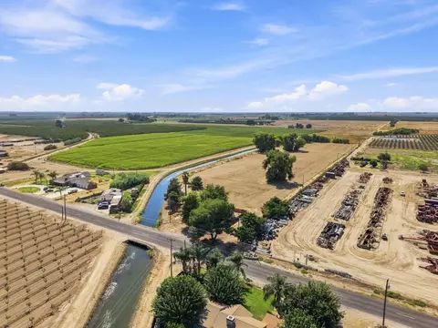 View/Area - 17481 Idaho Ave, Lemoore, CA 93245 photo 11 of 11