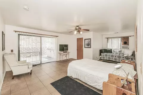 Bedroom - 40237 Alerna Way, Oakhurst, CA 93644 photo 4 of 5