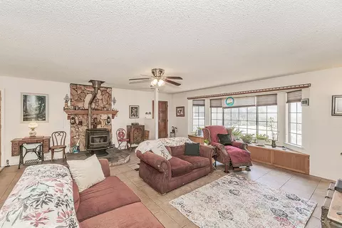 Living - 40237 Alerna Way, Oakhurst, CA 93644 photo 1 of 3