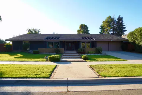 8875 N Fuller, Fresno, CA 93711