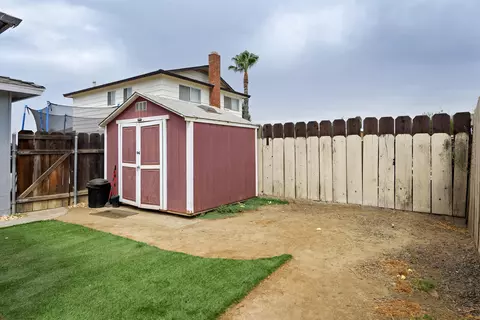 Exterior - 1248 Ashland Dr, Lemoore, CA 93245 photo 10 of 11