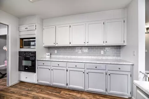 Kitchen - 1248 Ashland Dr, Lemoore, CA 93245 photo 3 of 3