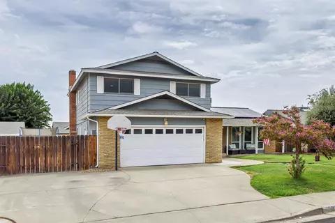 Exterior - 1248 Ashland Dr, Lemoore, CA 93245 photo 2 of 11