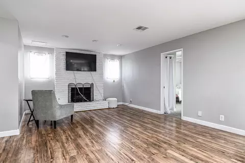 Living - 1248 Ashland Dr, Lemoore, CA 93245 photo 3 of 3