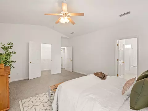 Bedroom - 2185 Oak Ave, Sanger, CA 93657 photo 2 of 7