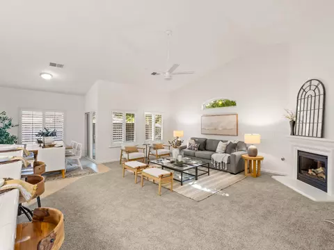 Living - 2185 Oak Ave, Sanger, CA 93657 photo 3 of 6