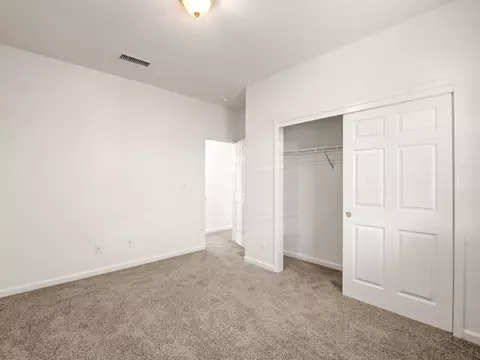 Bedroom - 2185 Oak Ave, Sanger, CA 93657 photo 4 of 7