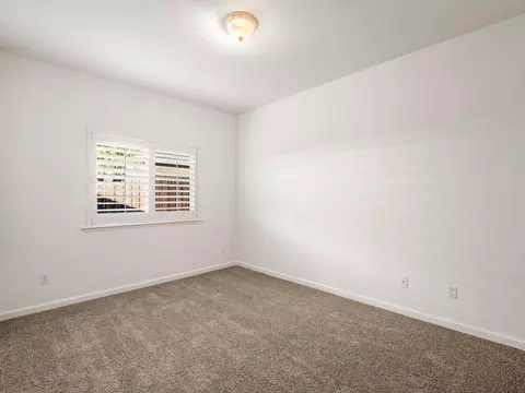 Bedroom - 2185 Oak Ave, Sanger, CA 93657 photo 3 of 7