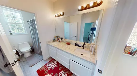 Bath - 1051 N Coventry Ave, Clovis, CA 93611 photo 7 of 8