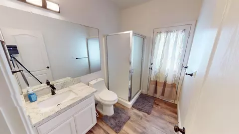 Bath - 1051 N Coventry Ave, Clovis, CA 93611 photo 1 of 8