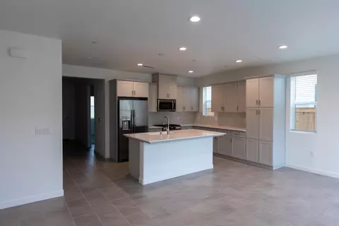 4178 Agnes Ln, Madera, CA 93636 photo 3