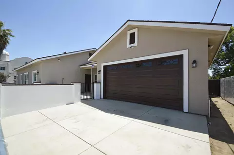 Exterior - 261 E St, Fresno, CA 93706 photo 4 of 7