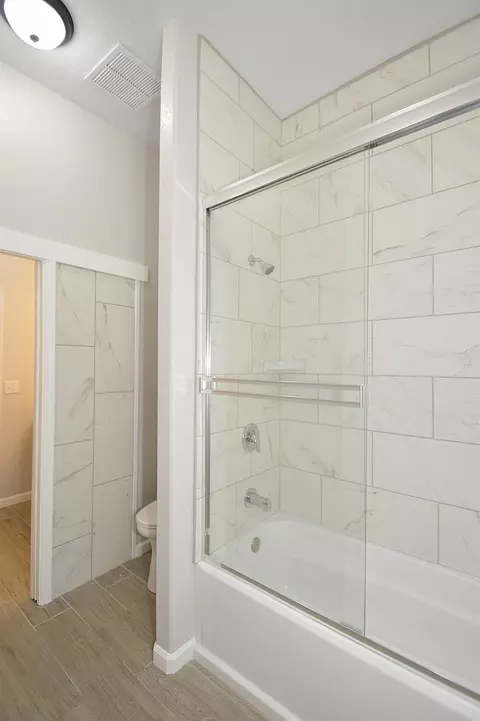 Bath - 261 E St, Fresno, CA 93706 photo 1 of 4