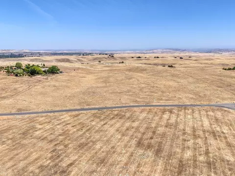 3210 Biglione Dr, Clovis, CA 93619 photo 10