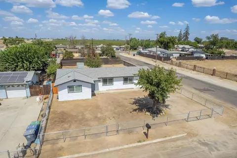 View/Area - 8754 E Ostler St, Selma, CA 93662 photo 9 of 10