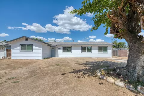 Exterior - 8754 E Ostler St, Selma, CA 93662 photo 1 of 15