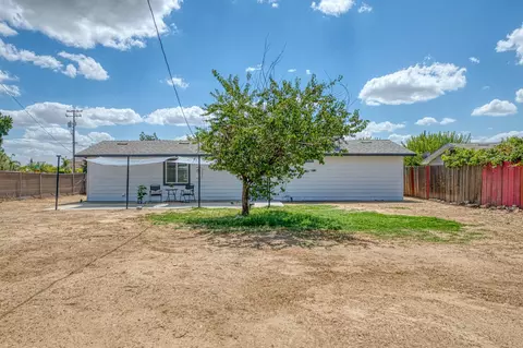 Exterior - 8754 E Ostler St, Selma, CA 93662 photo 8 of 15