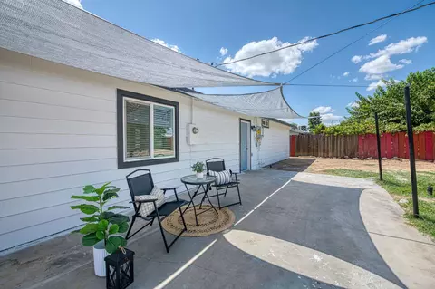 Exterior - 8754 E Ostler St, Selma, CA 93662 photo 13 of 15