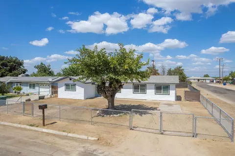 Exterior - 8754 E Ostler St, Selma, CA 93662 photo 14 of 15