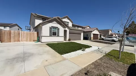 2044 Edwards St, Los Banos, CA 93635