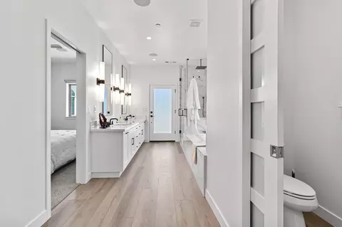 Entry Way - 287 S Westberry Blvd, Madera, CA 93637 photo 4 of 4