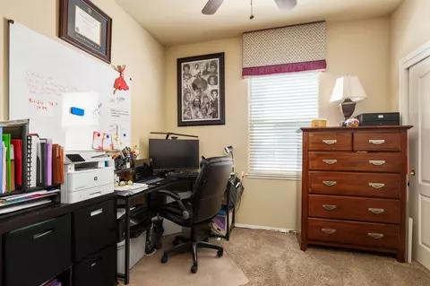 Other - 713 W Bordeaux Ln, Clovis, CA 93619 photo 3 of 4