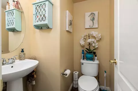 Bath - 713 W Bordeaux Ln, Clovis, CA 93619 photo 1 of 5