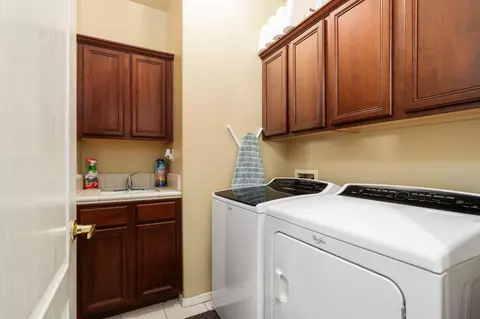 Other - 713 W Bordeaux Ln, Clovis, CA 93619 photo 4 of 4