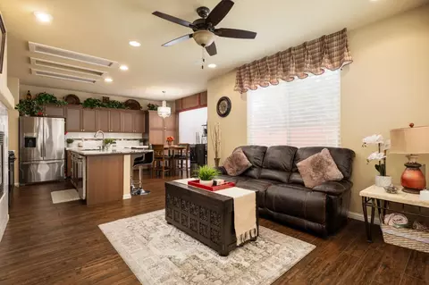 Living - 713 W Bordeaux Ln, Clovis, CA 93619 photo 4 of 6