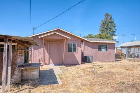 Exterior - 416 Morton Ave, Sanger, CA 93657 photo 9 of 10