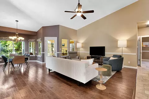 Living - 1828 N Orangewood Ave, Clovis, CA 93619 photo 4 of 4