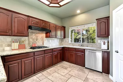 Kitchen - 1828 N Orangewood Ave, Clovis, CA 93619 photo 1 of 4