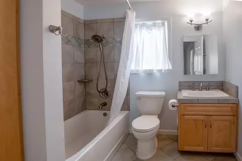 Bath - 44981 Todd Eymann Rd, Miramonte, CA 93641 photo 1 of 1