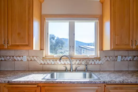 Kitchen - 44981 Todd Eymann Rd, Miramonte, CA 93641 photo 4 of 4