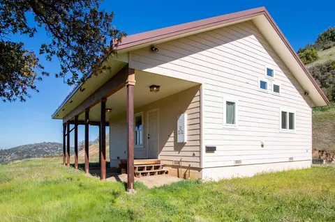 Exterior - 44981 Todd Eymann Rd, Miramonte, CA 93641 photo 6 of 16