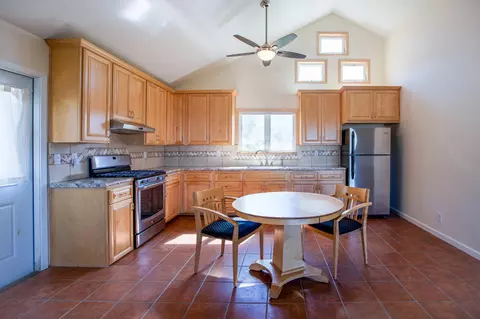 Kitchen - 44981 Todd Eymann Rd, Miramonte, CA 93641 photo 2 of 4