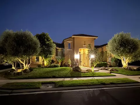 Exterior - 1461 N Harvard Ave, Clovis, CA 93619 photo 2 of 14