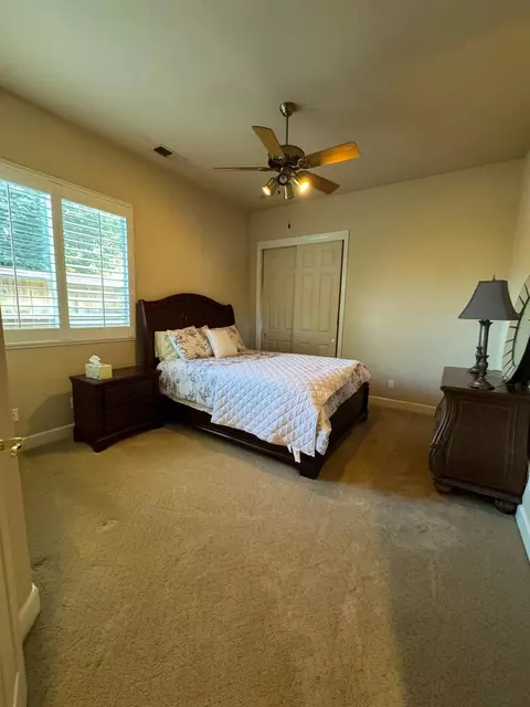 Bedroom - 1461 N Harvard Ave, Clovis, CA 93619 photo 2 of 4