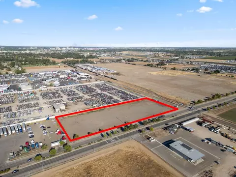620 N Marks, Fresno, CA 93728