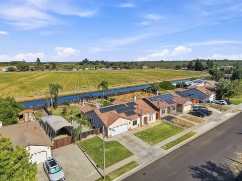 View/Area - 1150 Mission Dr, Lemoore, CA 93245 photo 1 of 5