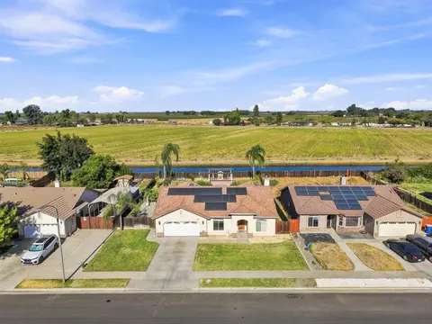View/Area - 1150 Mission Dr, Lemoore, CA 93245 photo 2 of 5