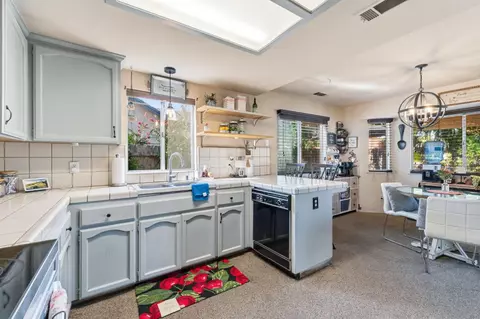 Kitchen - 2670 Bliss Ave, Clovis, CA 93611 photo 2 of 3